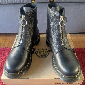 NEW/Never worn - Dr. Martens 1460 Pascal Front Zip Leather Lace Up Boots